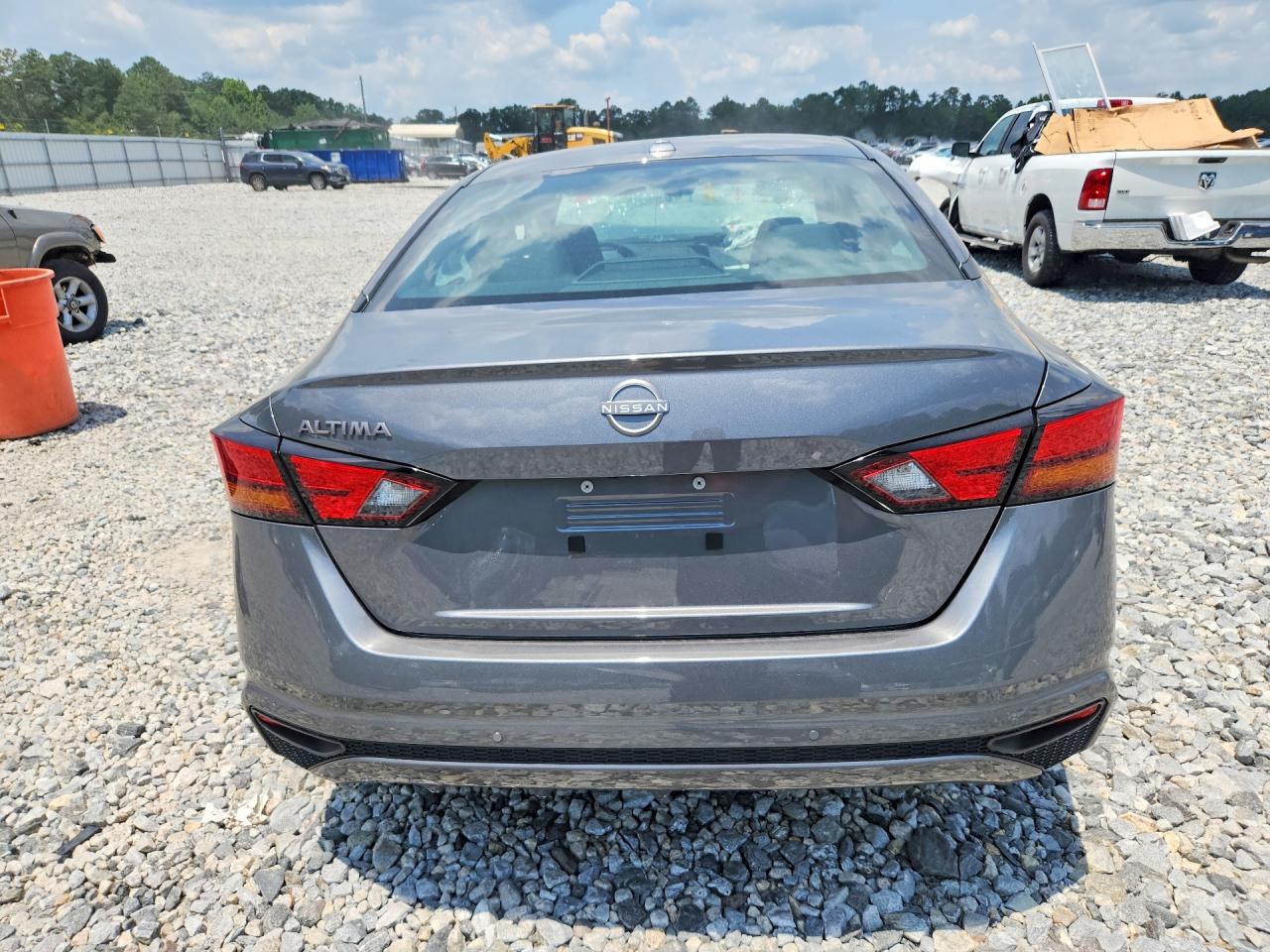 2025 Nissan Altima Sv - Фото 6