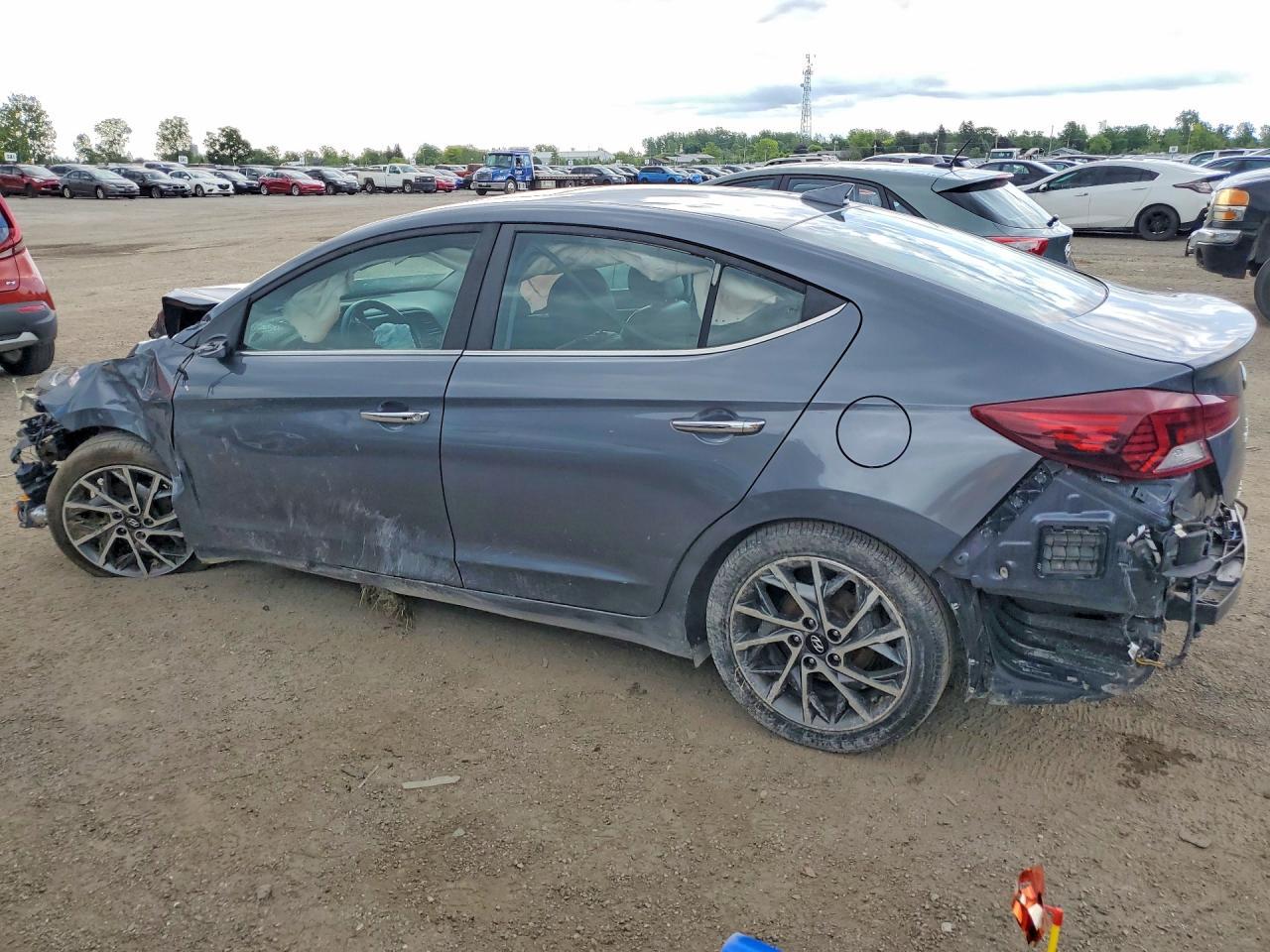 2020 Hyundai Elantra Sel - Фото 2