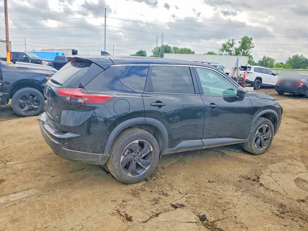 2025 Nissan Rogue Sv - Фото 3