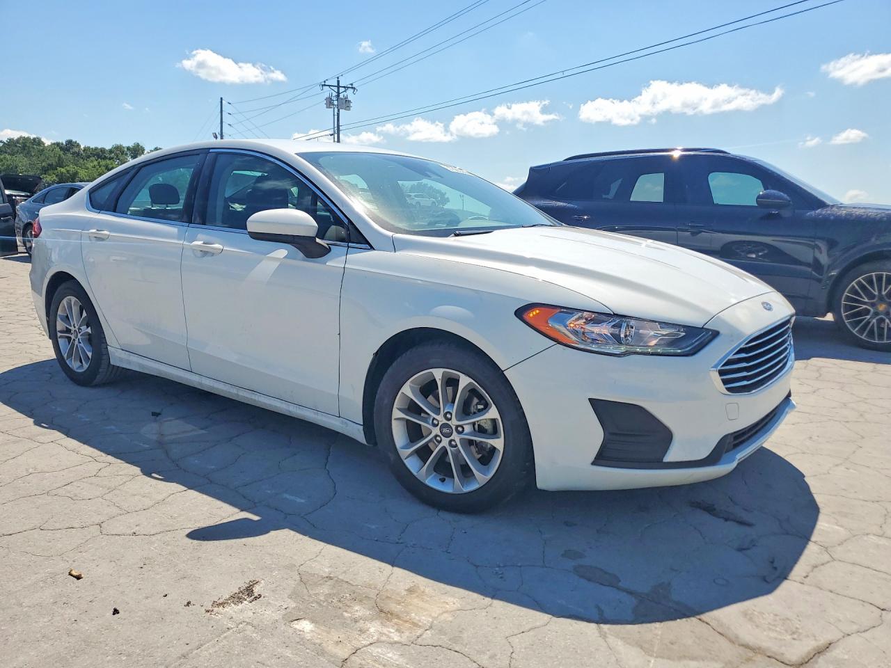 2020 Ford Fusion Se - Фото 4