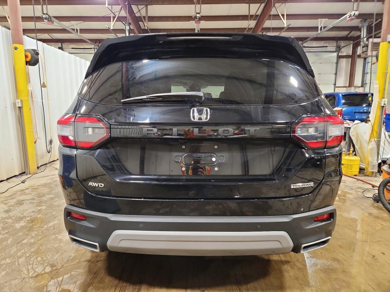 2025 Honda Pilot Touring - Фото 6