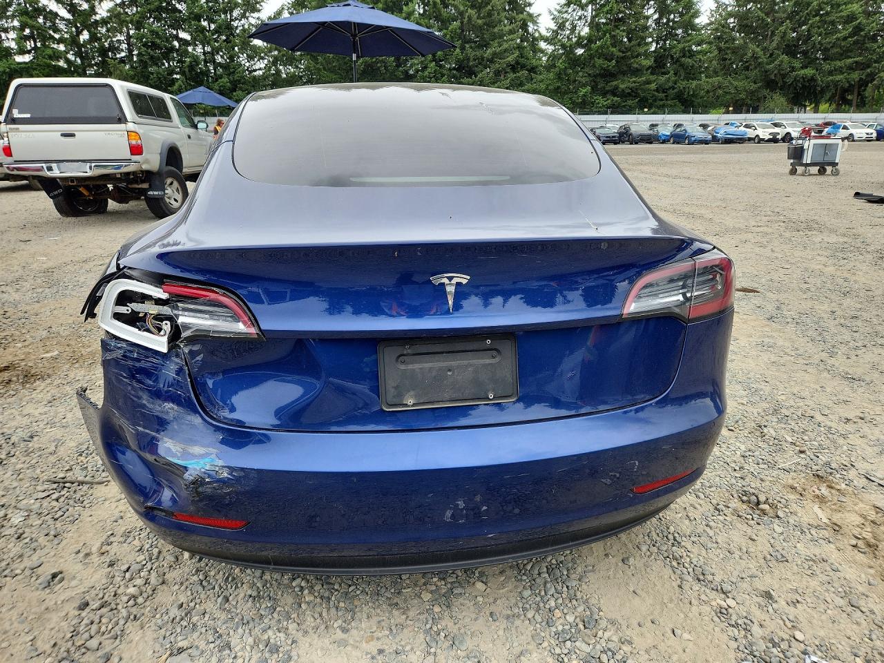 2022 Tesla Model 3 - Фото 6