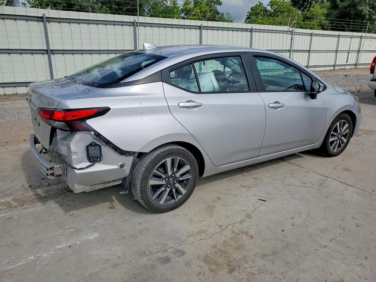 2021 Nissan Versa Sv - Фото 3