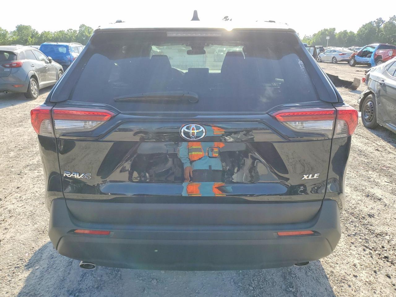 2025 Toyota Rav4 Xle - Фото 6
