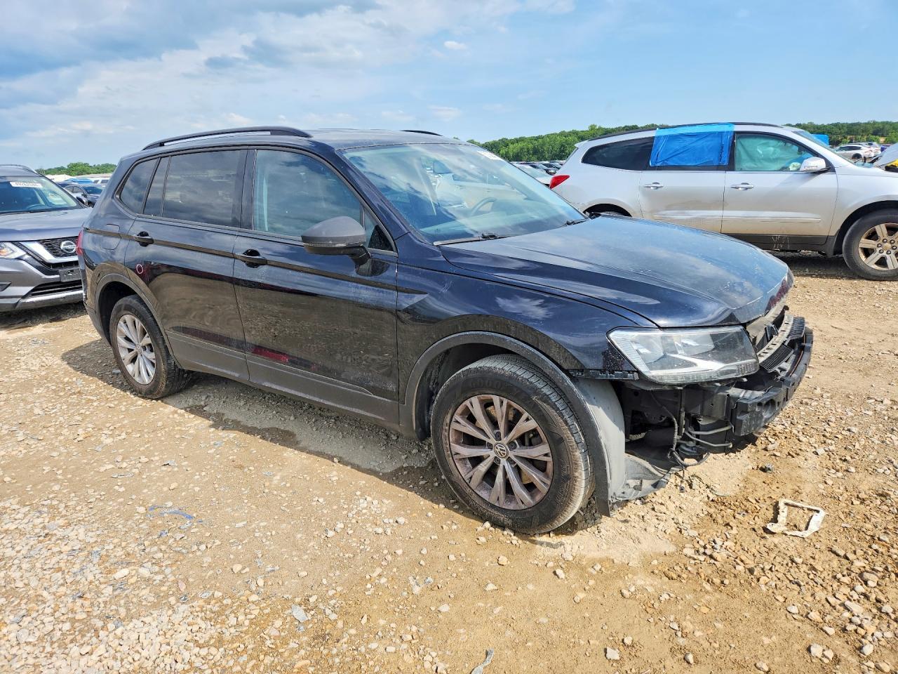 2018 Volkswagen Tiguan S - Image 4