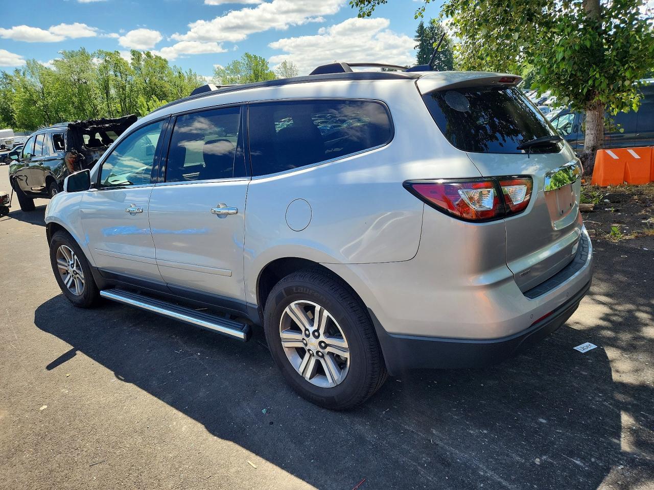 2016 Chevrolet Traverse Lt - Фото 2