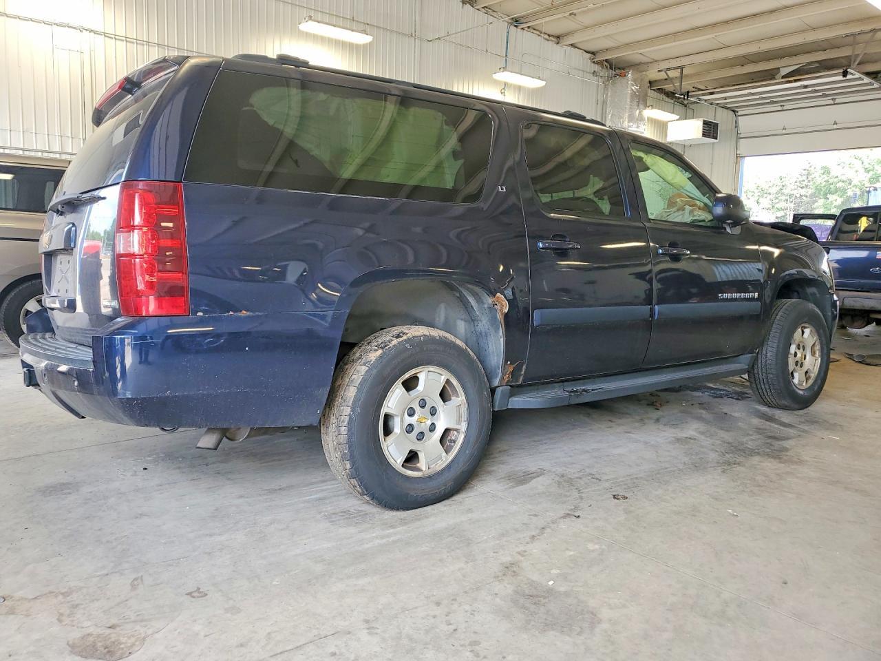 2007 Chevrolet Suburban K1500 - Фото 3