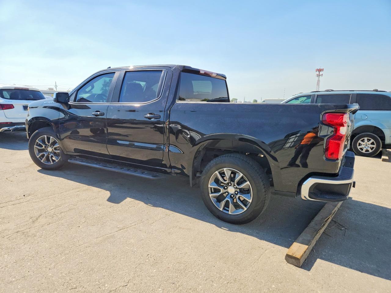2022 Chevrolet Silverado C1500 Lt - Image 2