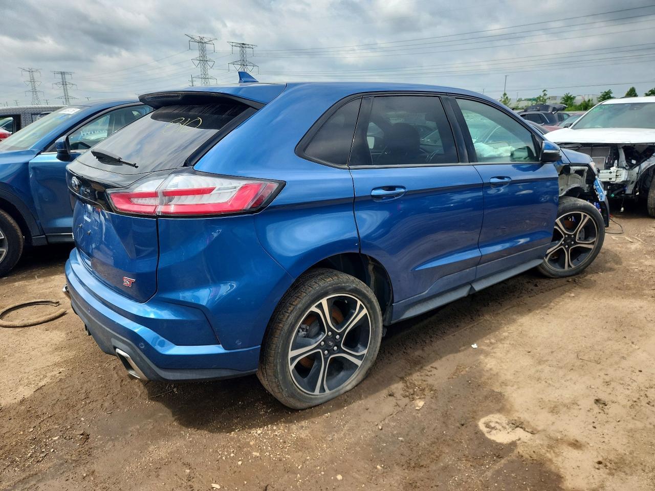 2019 Ford Edge St - Image 3