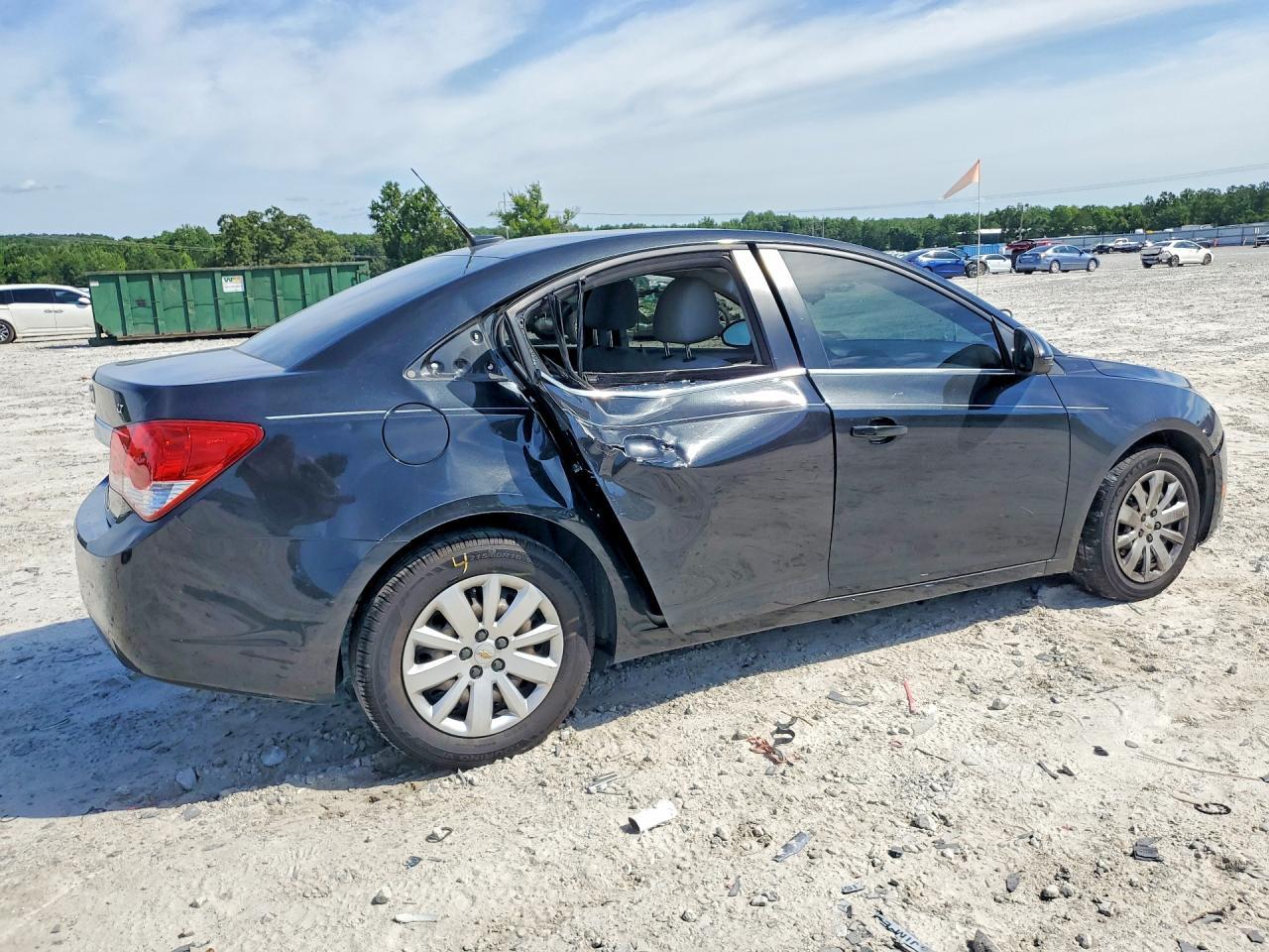 2011 Chevrolet Cruze Lt - Image 3