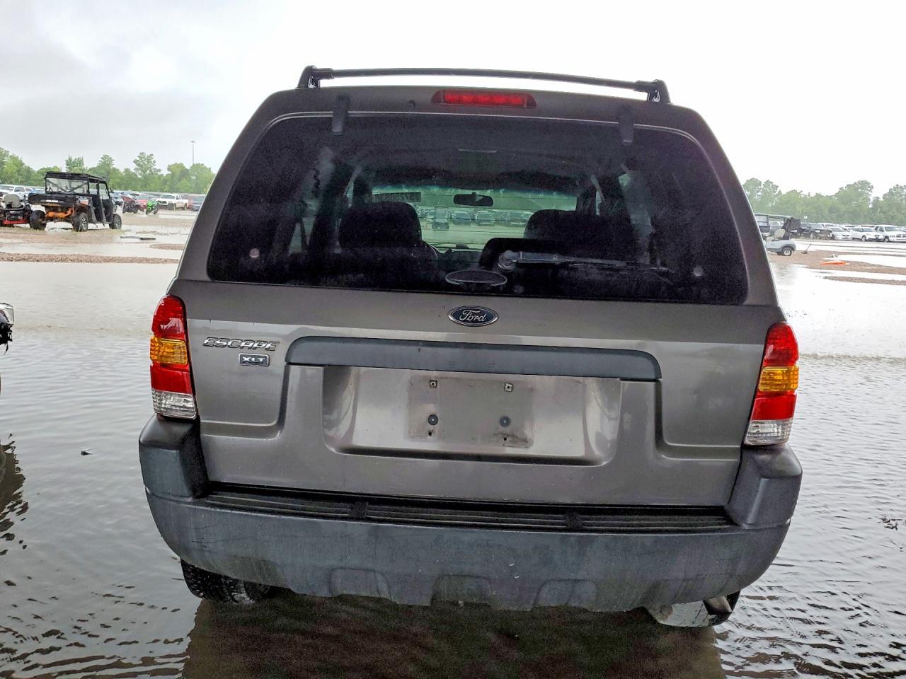 2003 Ford Escape - Фото 6