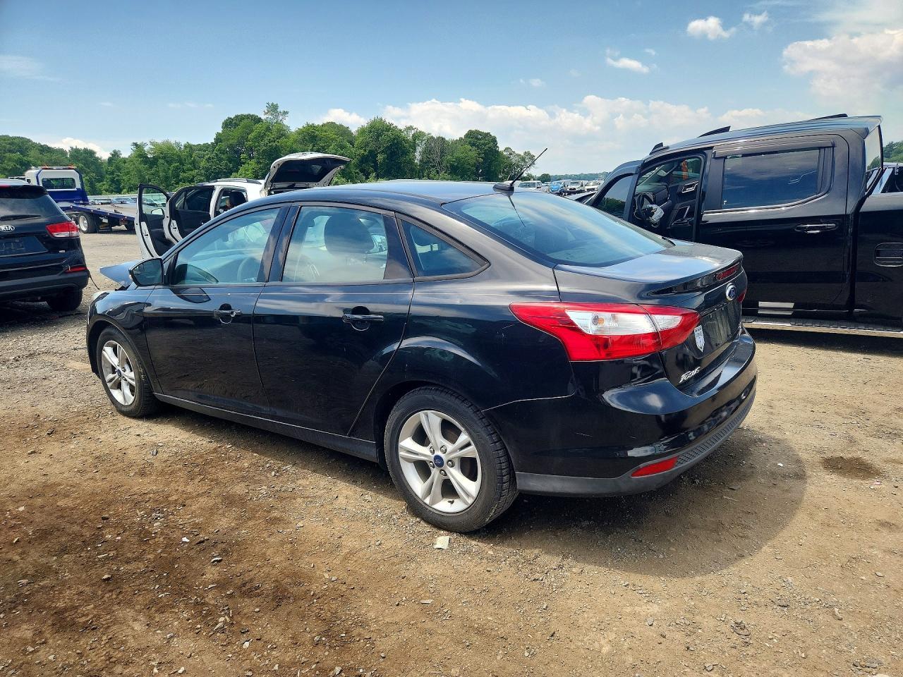 2014 Ford Focus Se - Image 2