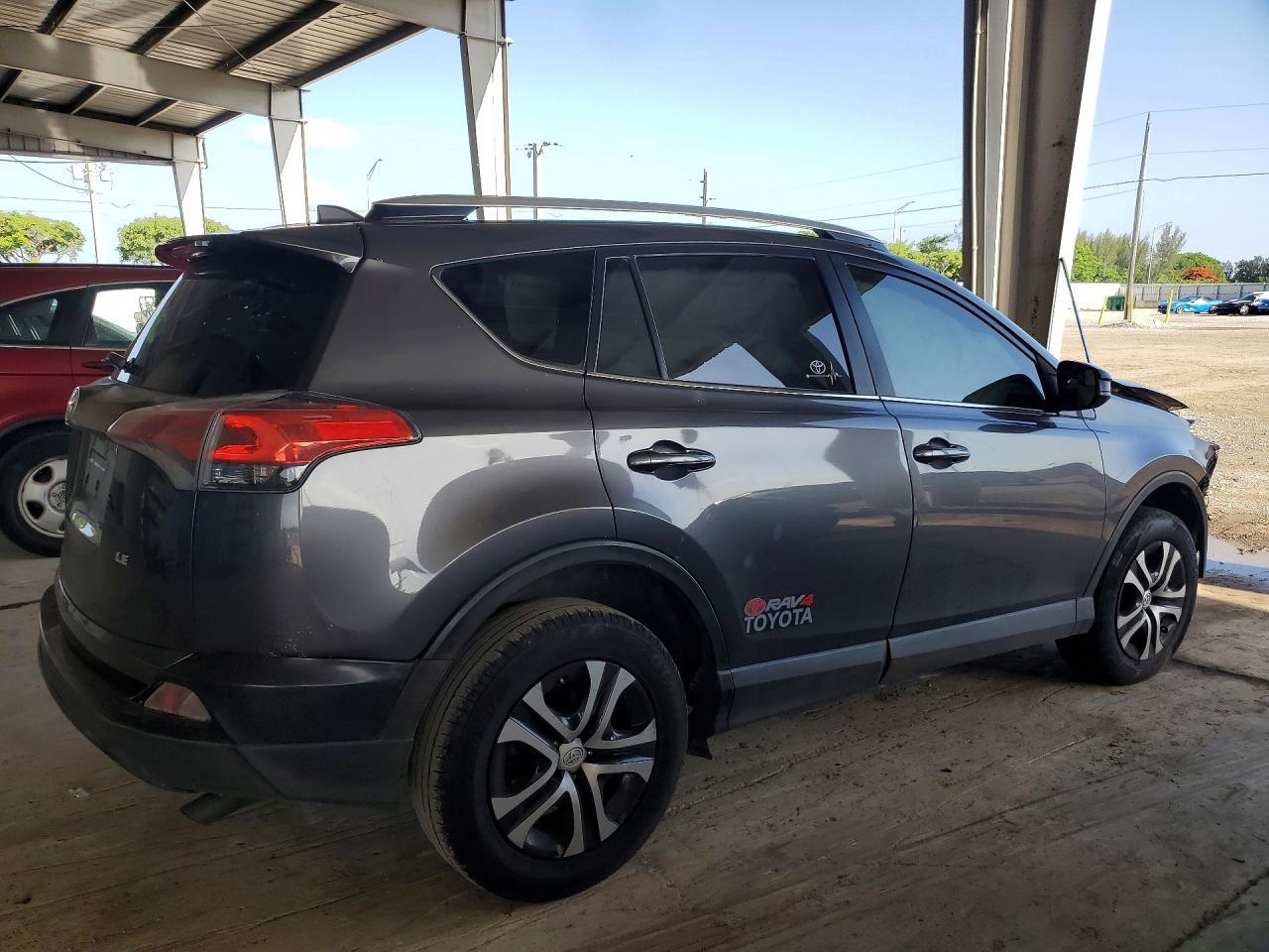 2016 Toyota Rav4 Le - Фото 3
