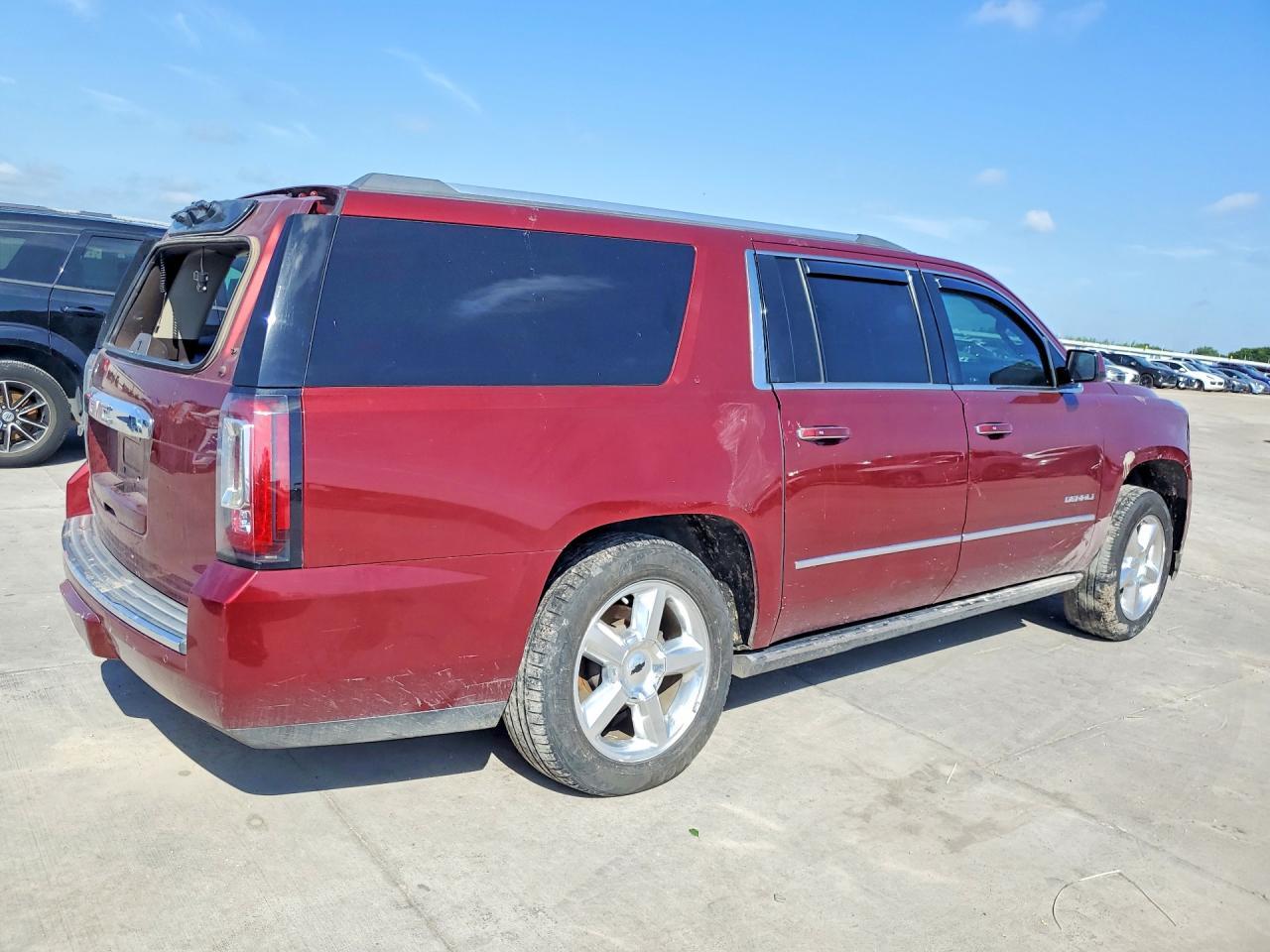 2016 GMC Yukon Xl Denali - Image 3