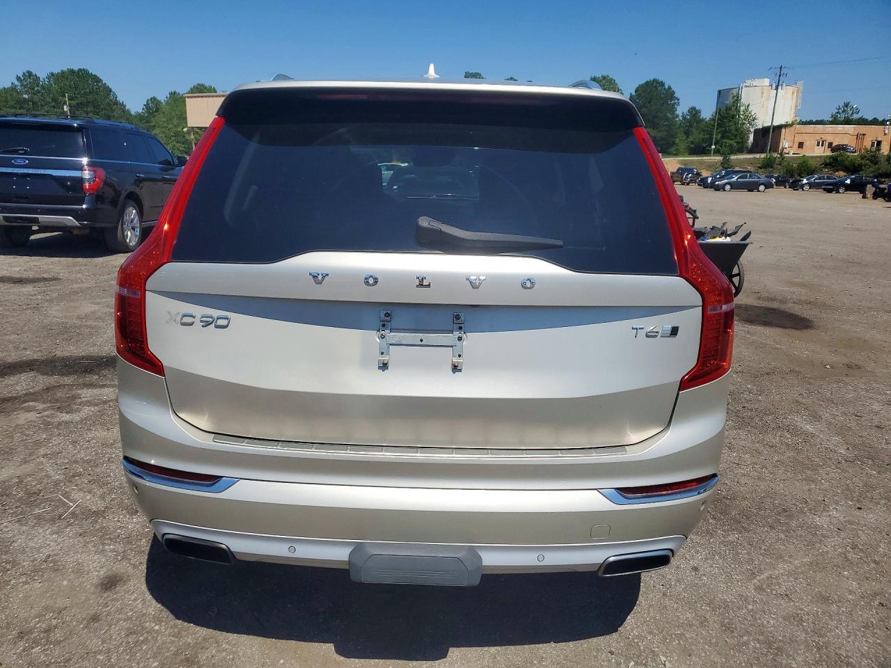 2016 Volvo Xc90 T6 - Image 6