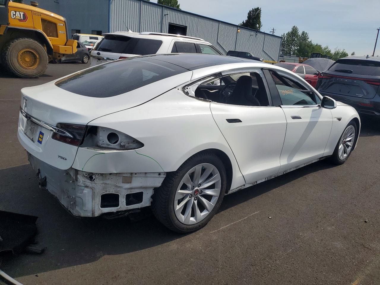 2016 Tesla Model S - Фото 3