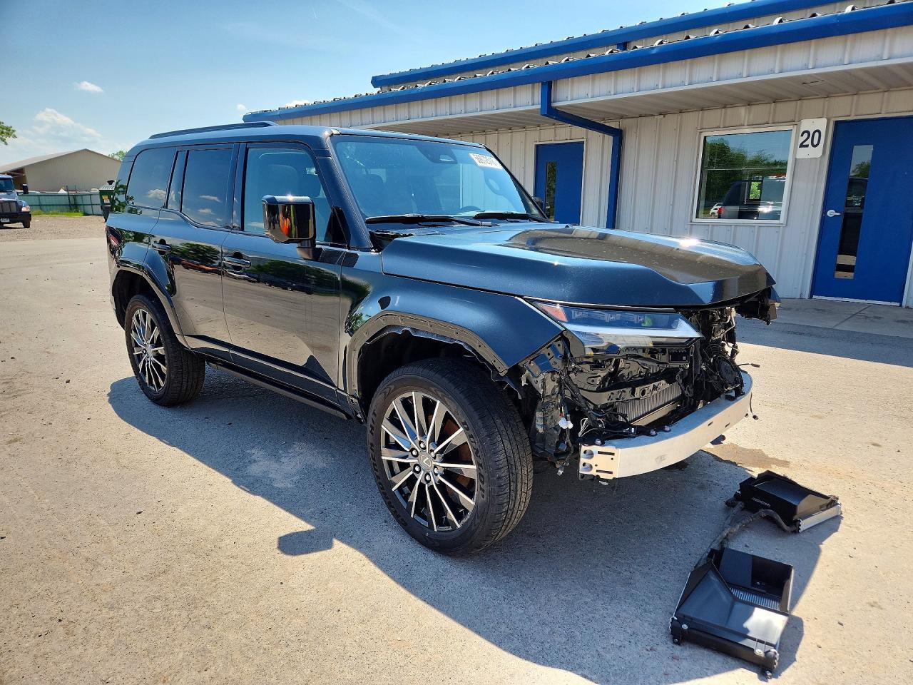2025 Lexus Gx 550 Luxury+ - Image 4