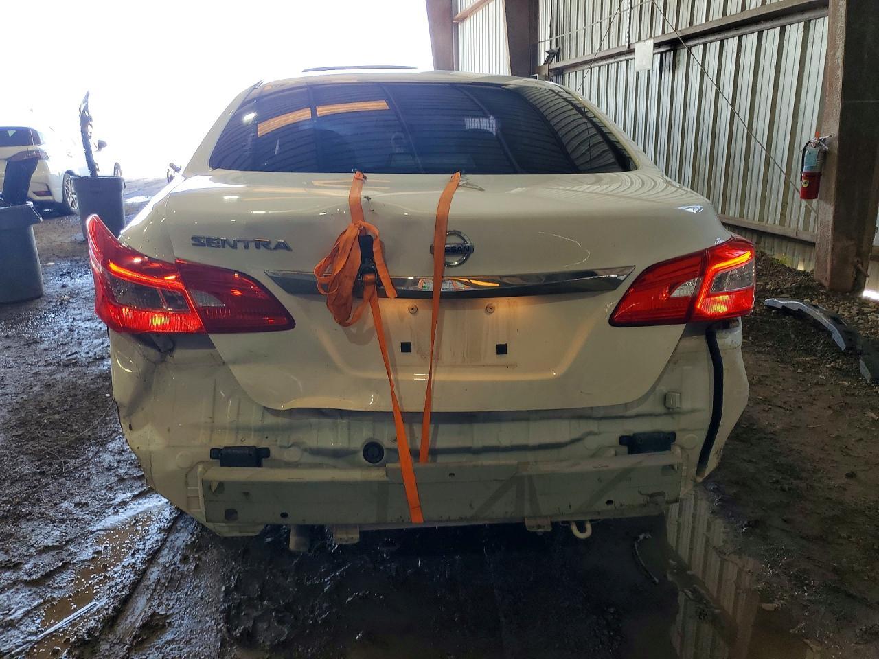2019 Nissan Sentra S - Фото 6