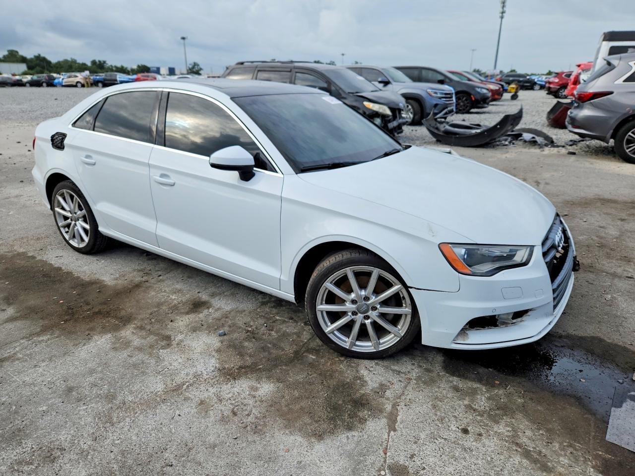 2015 Audi A3 Premium - Image 4