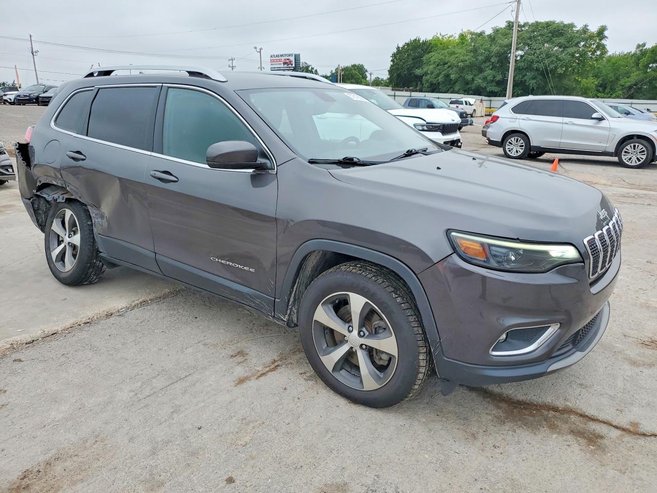 2020 Jeep Cheerokee - Image 4