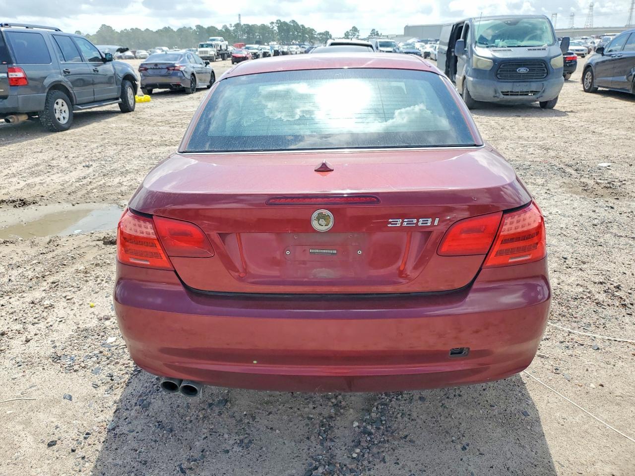 2011 BMW 328 I - Image 6