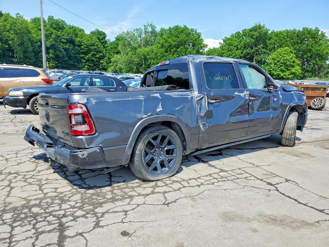 2022 Ram 1500 Laramie - Фото 3