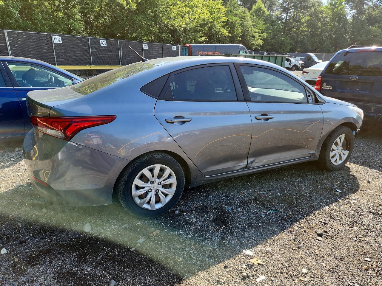 2020 Hyundai Accent Se - Image 3