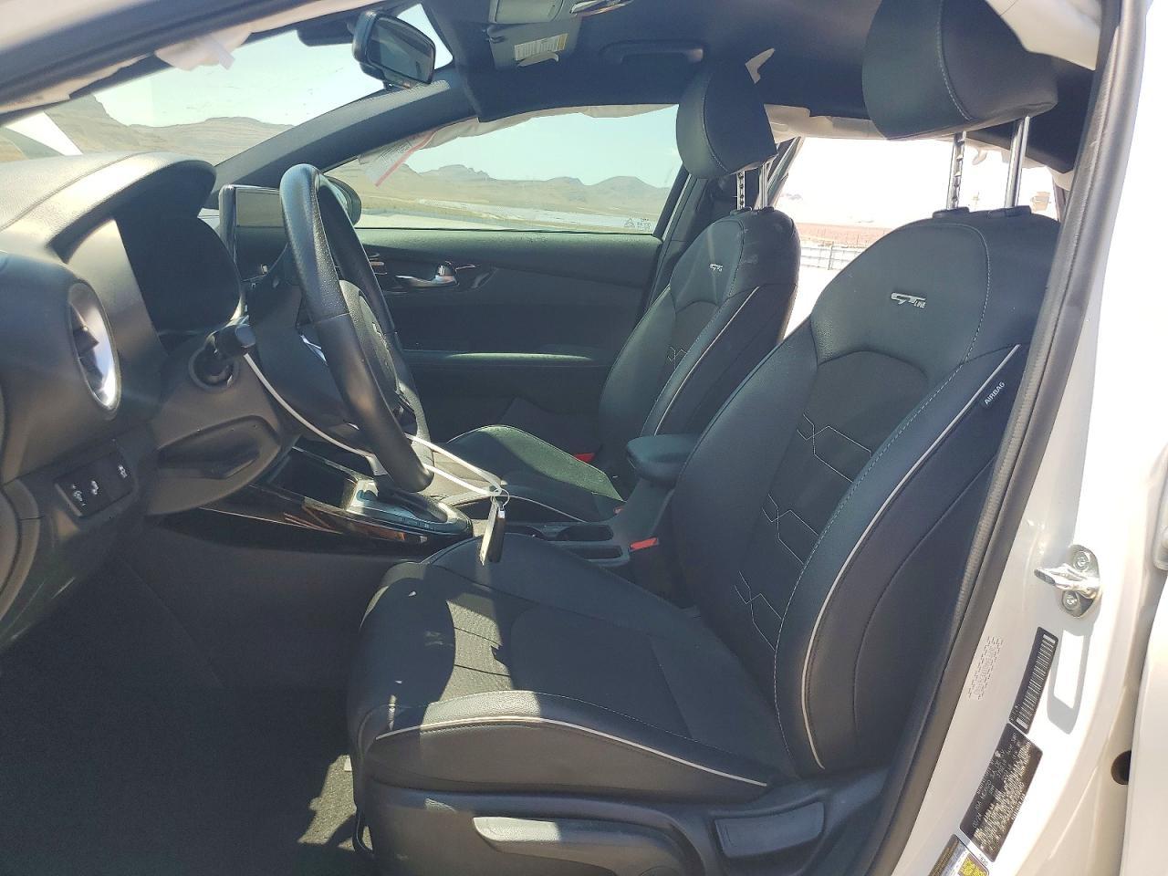 2024 Kia Forte Gt Line - Фото 7