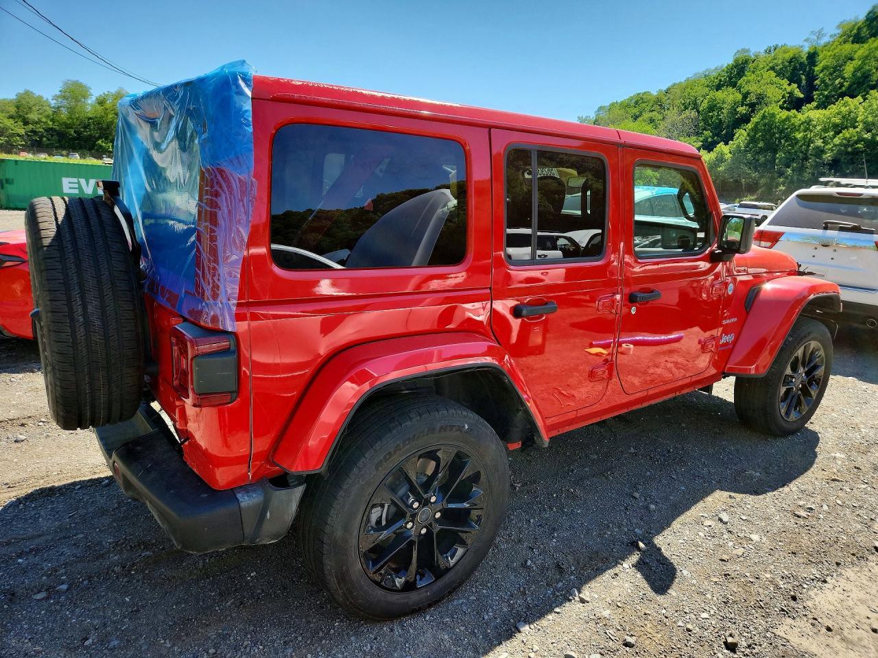 2024 Jeep Wrangler Sahara 4Xe - Фото 3
