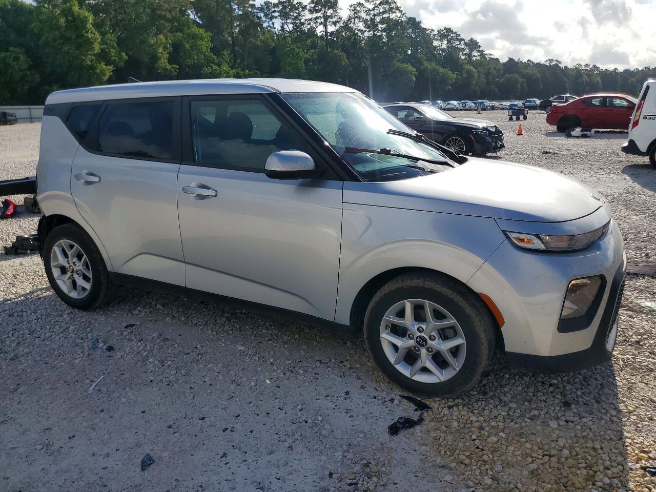 2020 Kia Soul S - Image 4