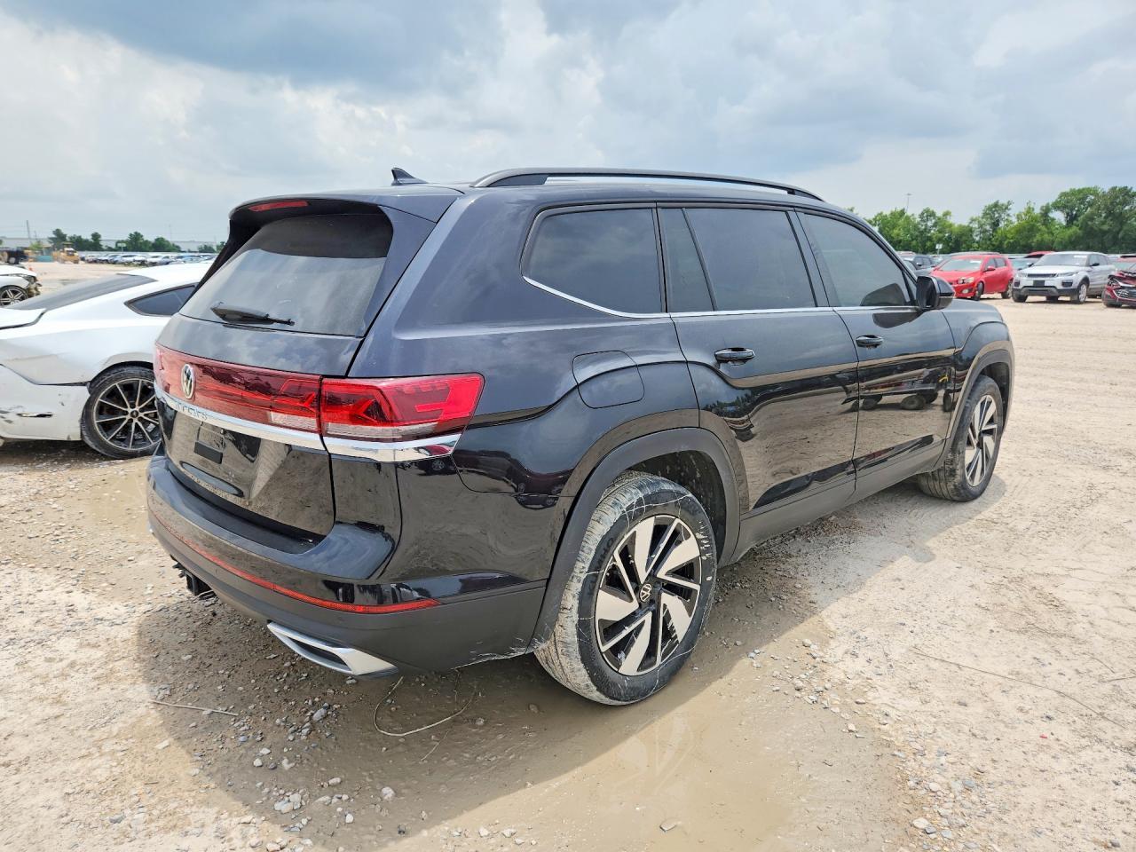 2024 Volkswagen Atlas Se - Фото 3