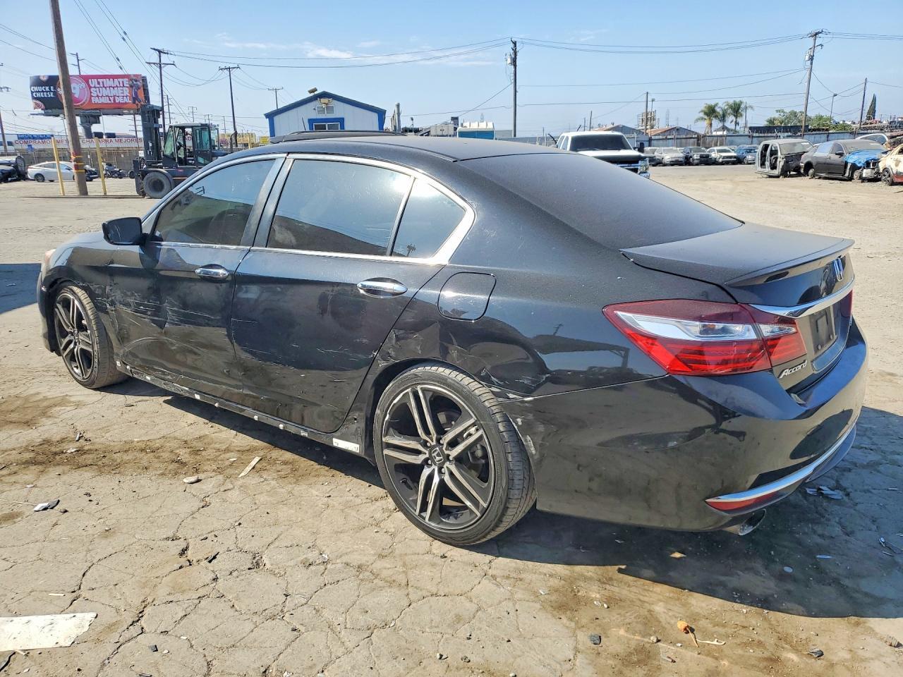 2017 Honda Accord Sport - Фото 2