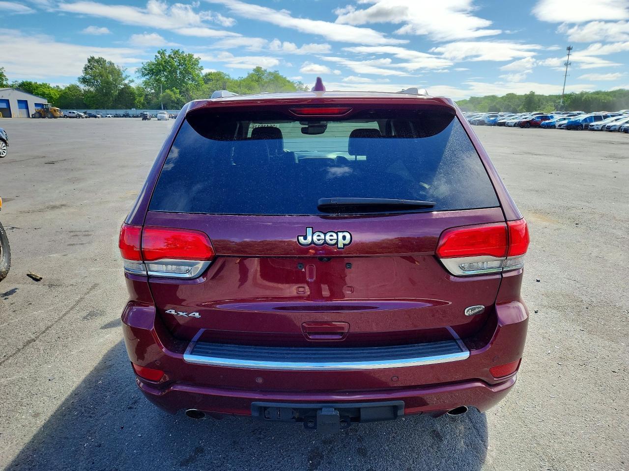 2017 Jeep Grand Cherokee Overland - Image 6