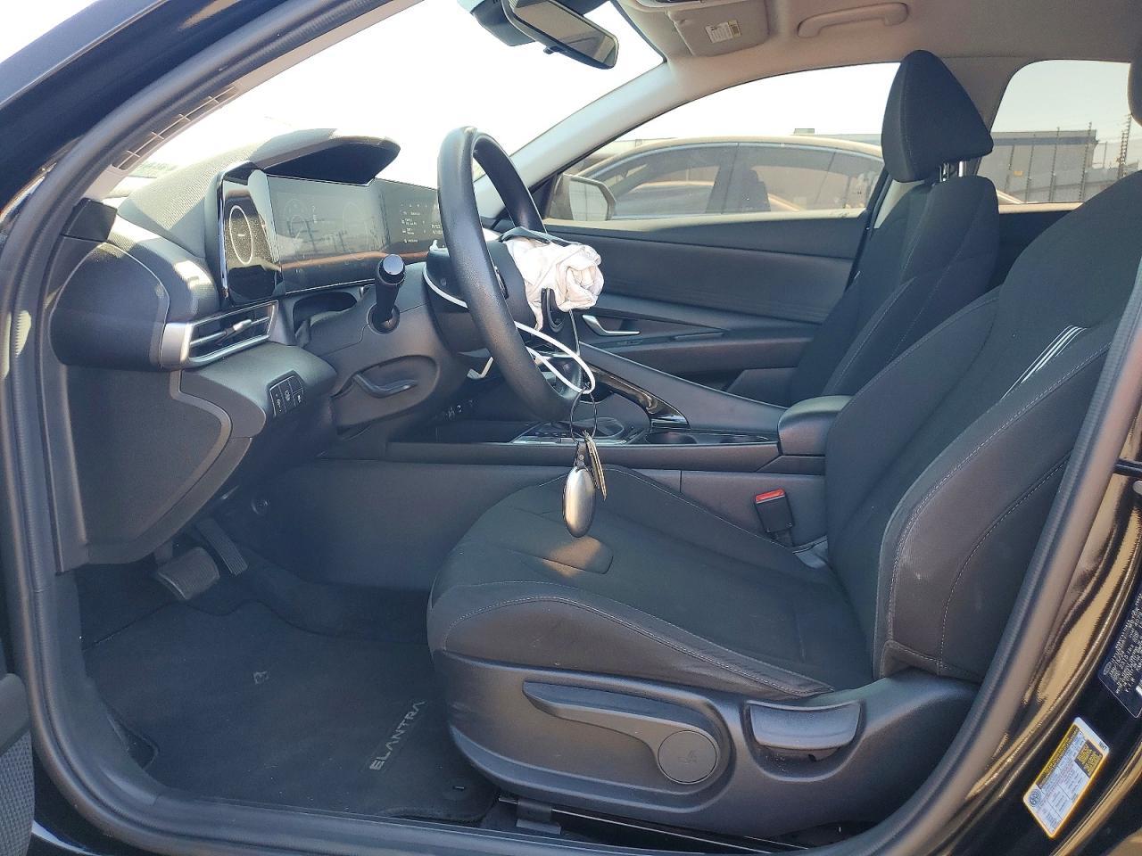 2024 Hyundai Elantra Blue - Фото 7