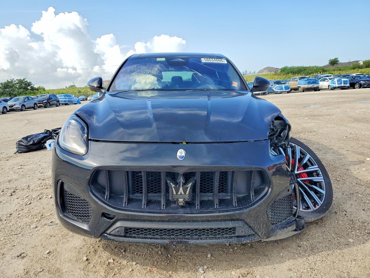 2025 Maserati Grecale - Image 5