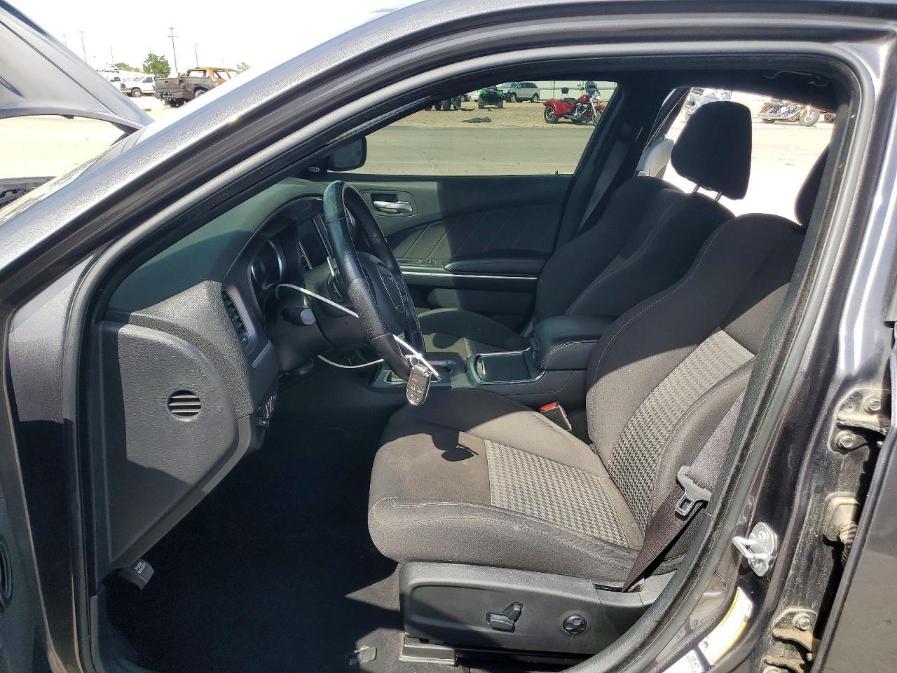 2019 Dodge Charger - Image 7