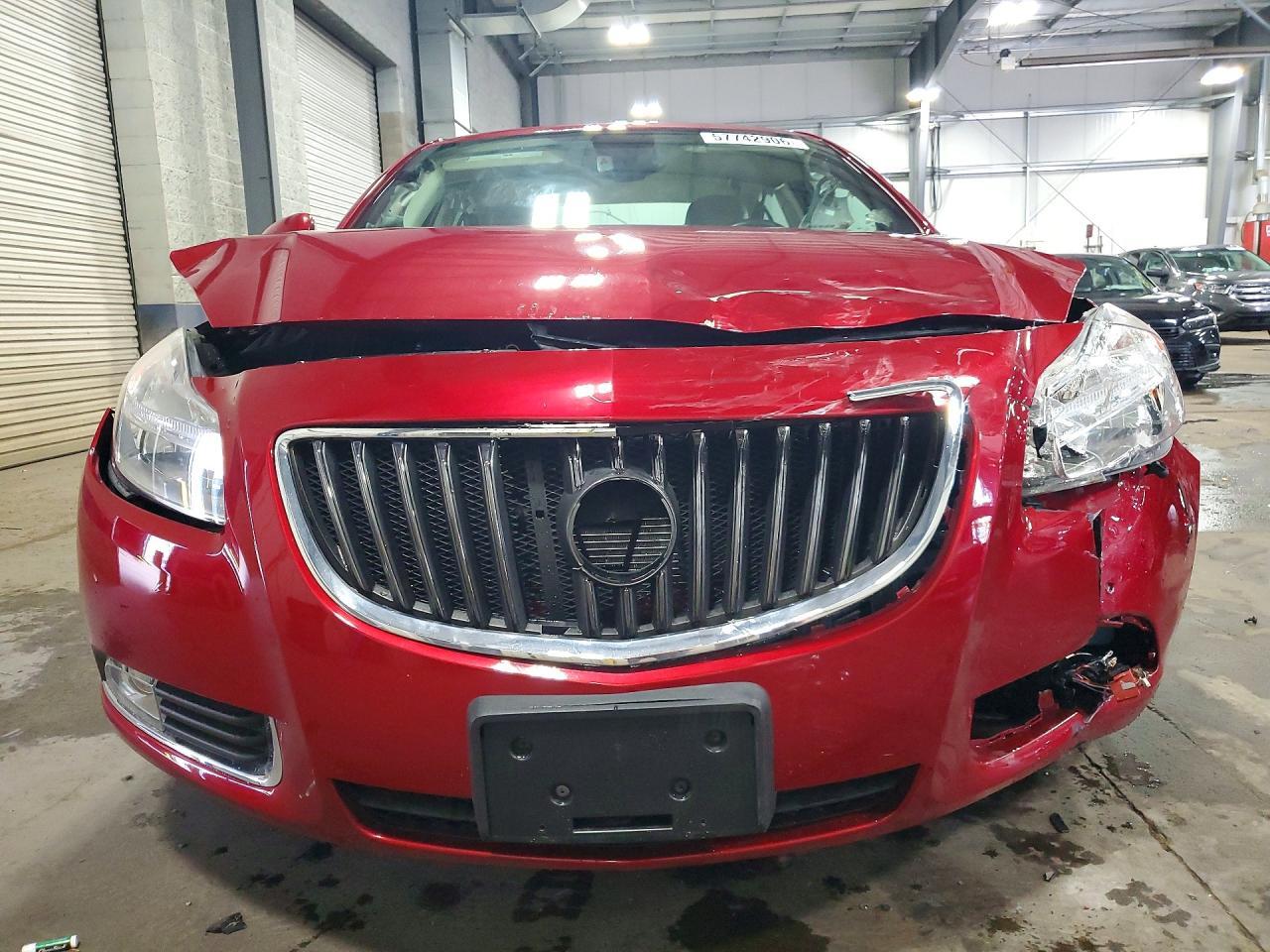 2013 Buick Regal Premium - Image 5
