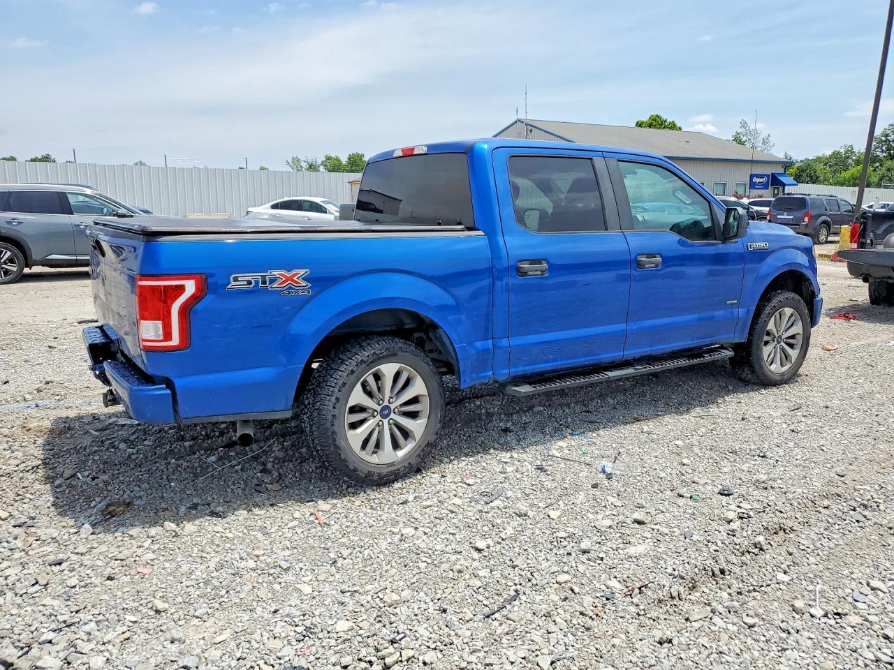2017 Ford F150 Supercrew - Фото 3