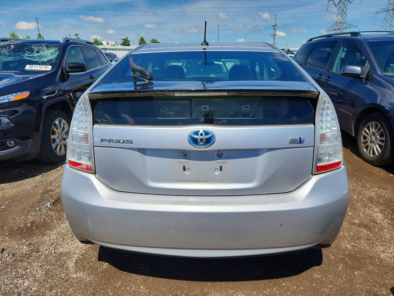 2011 Toyota Prius Two - Фото 6