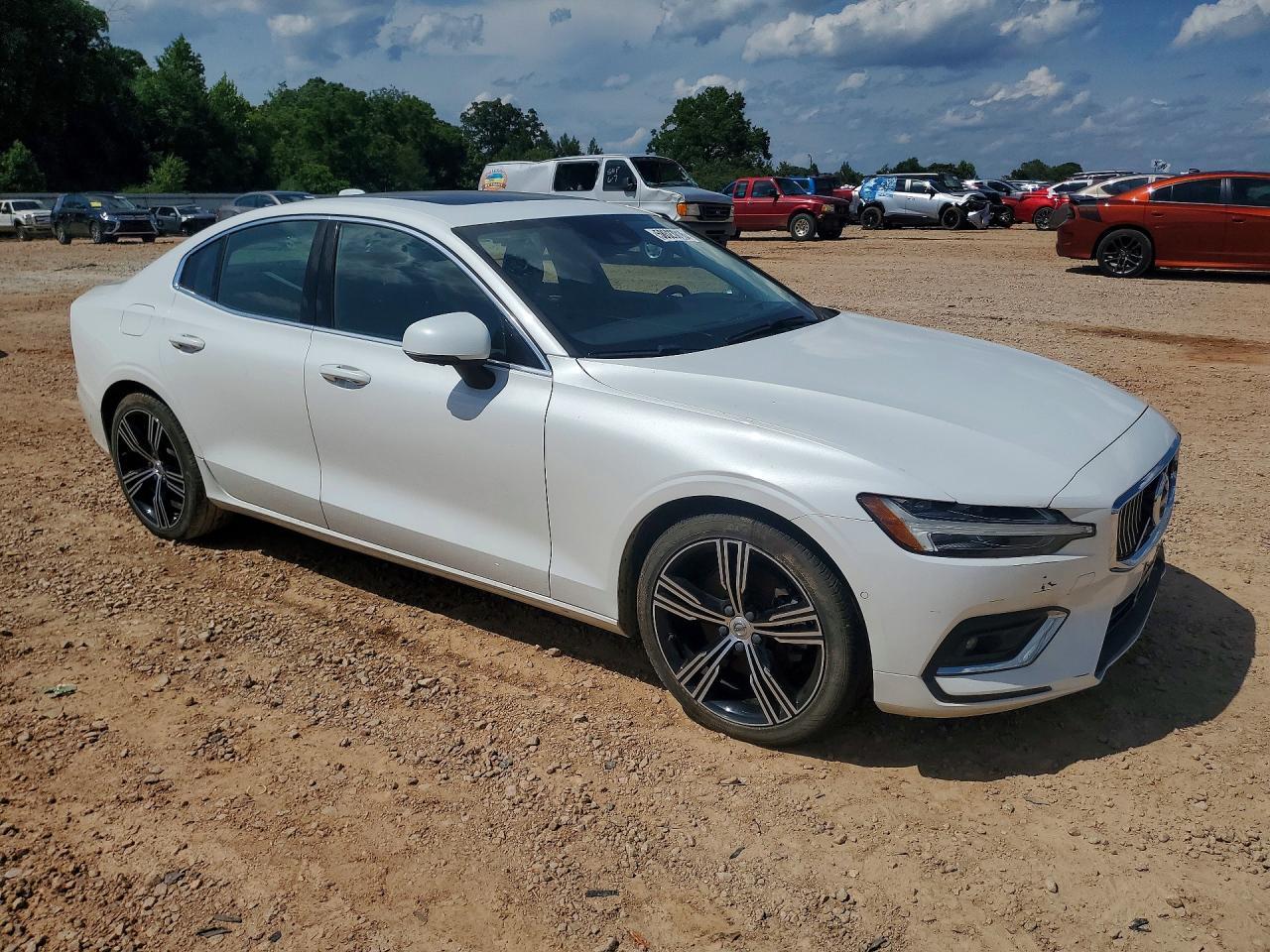 2022 Volvo S60 B5 Inscription - Фото 4