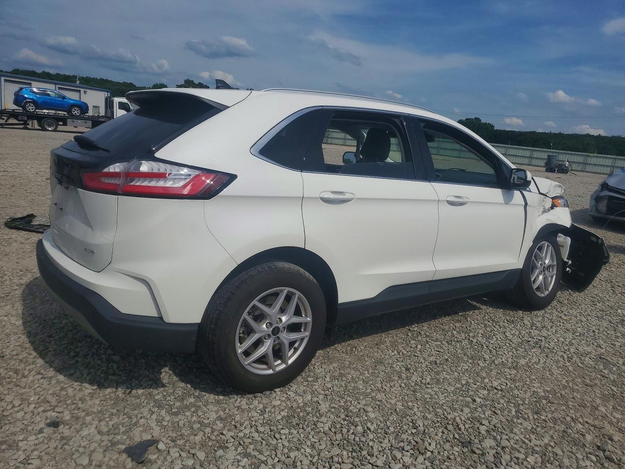 2023 Ford Edge Sel - Image 3