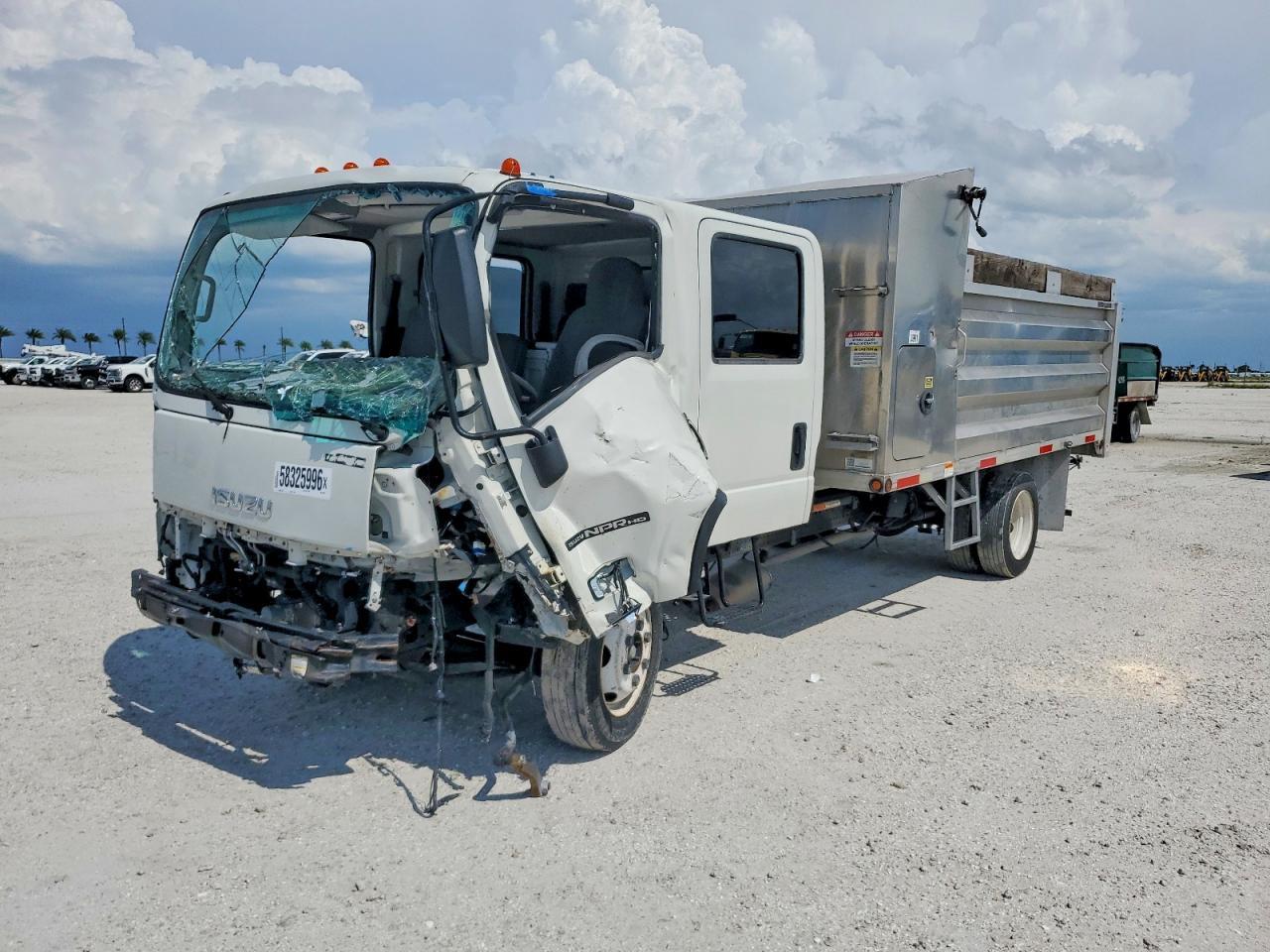2024 Isuzu Npr Hd Dump Truck - Image 2