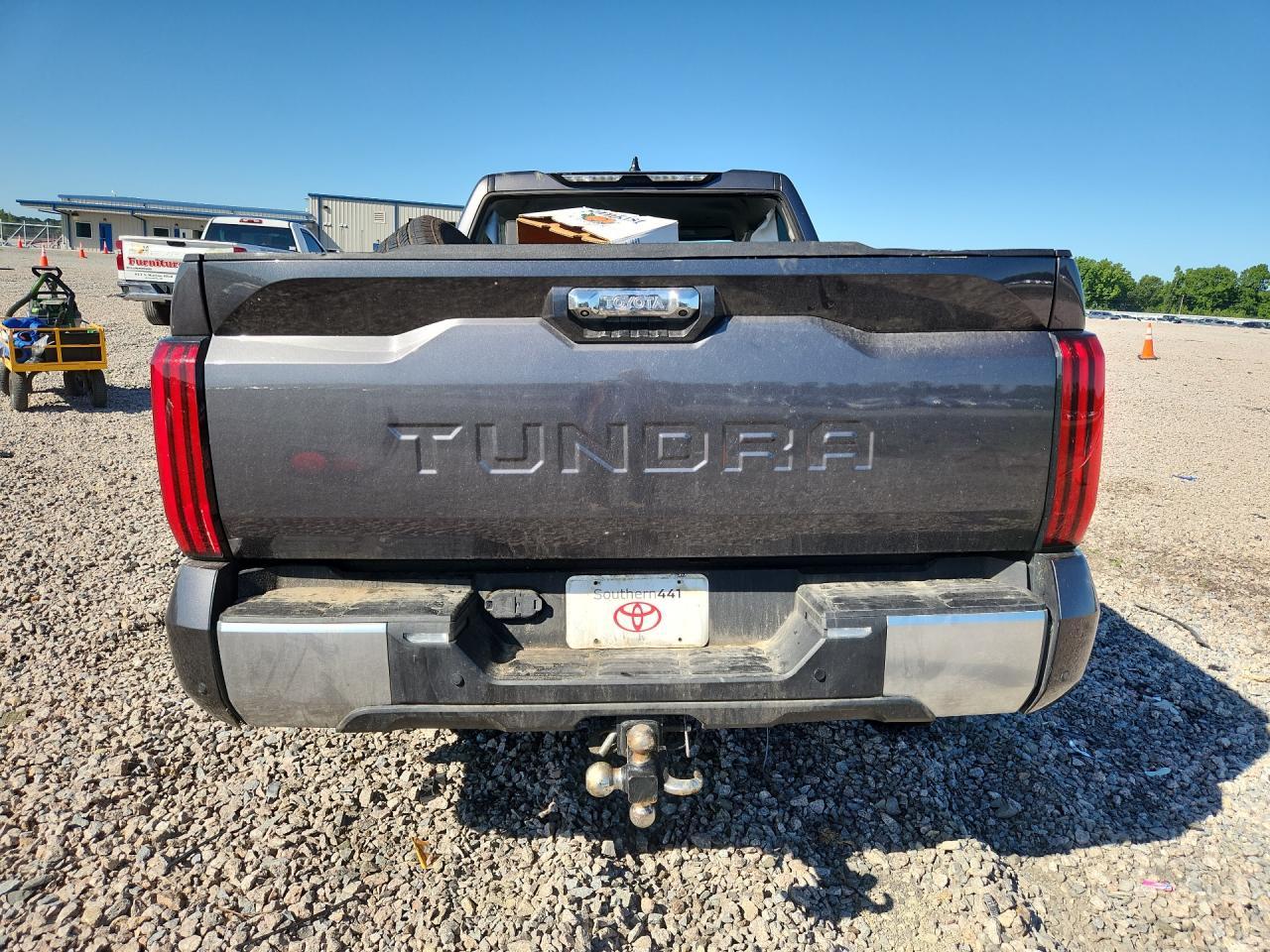 2024 Toyota Tundra Crewmax Limited - Фото 6