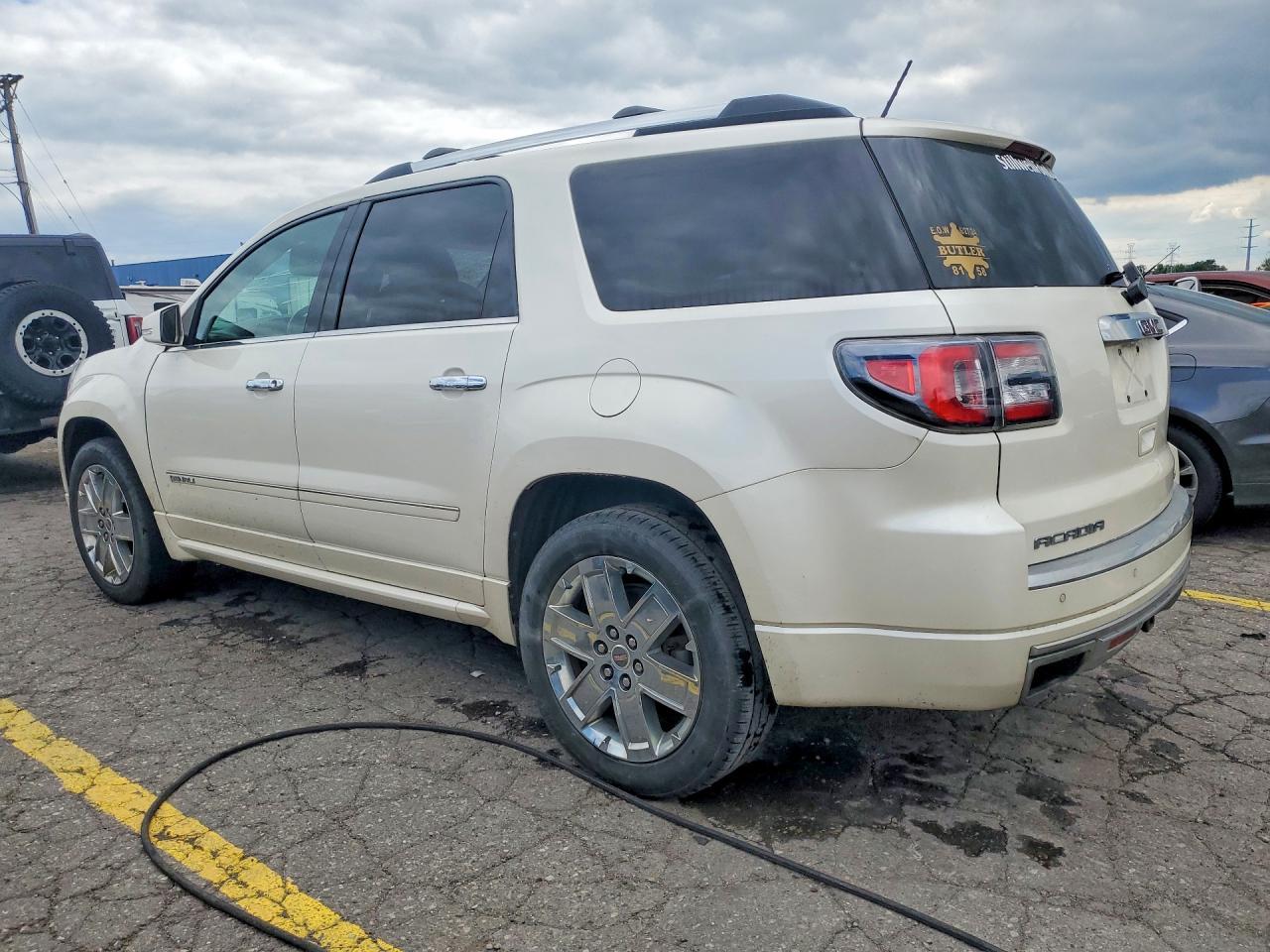 2014 GMC Acadia Denali - Image 2
