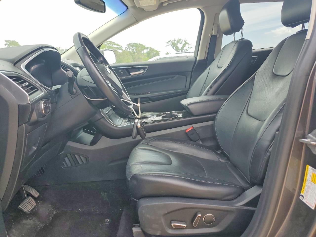 2017 Ford Edge Titanium - Image 7