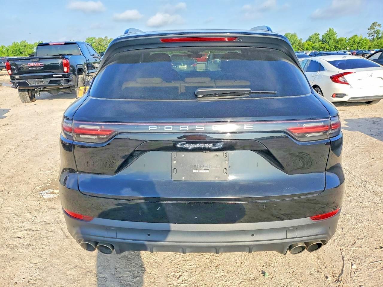 2021 Porsche Cayenne S - Image 6