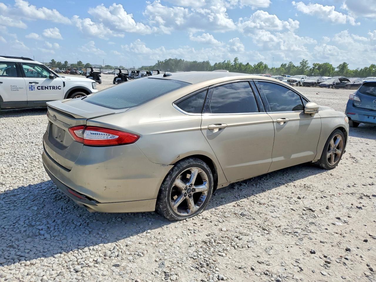 2015 Ford Fusion Se - Фото 3