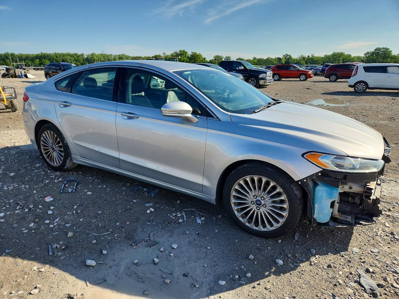 2016 Ford Fusion Titanium - Image 4