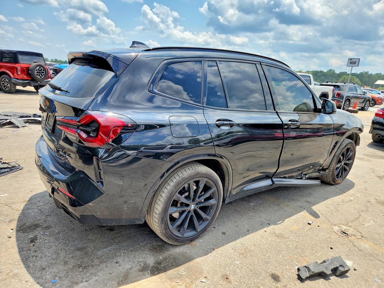 2023 BMW X3 - Фото 3