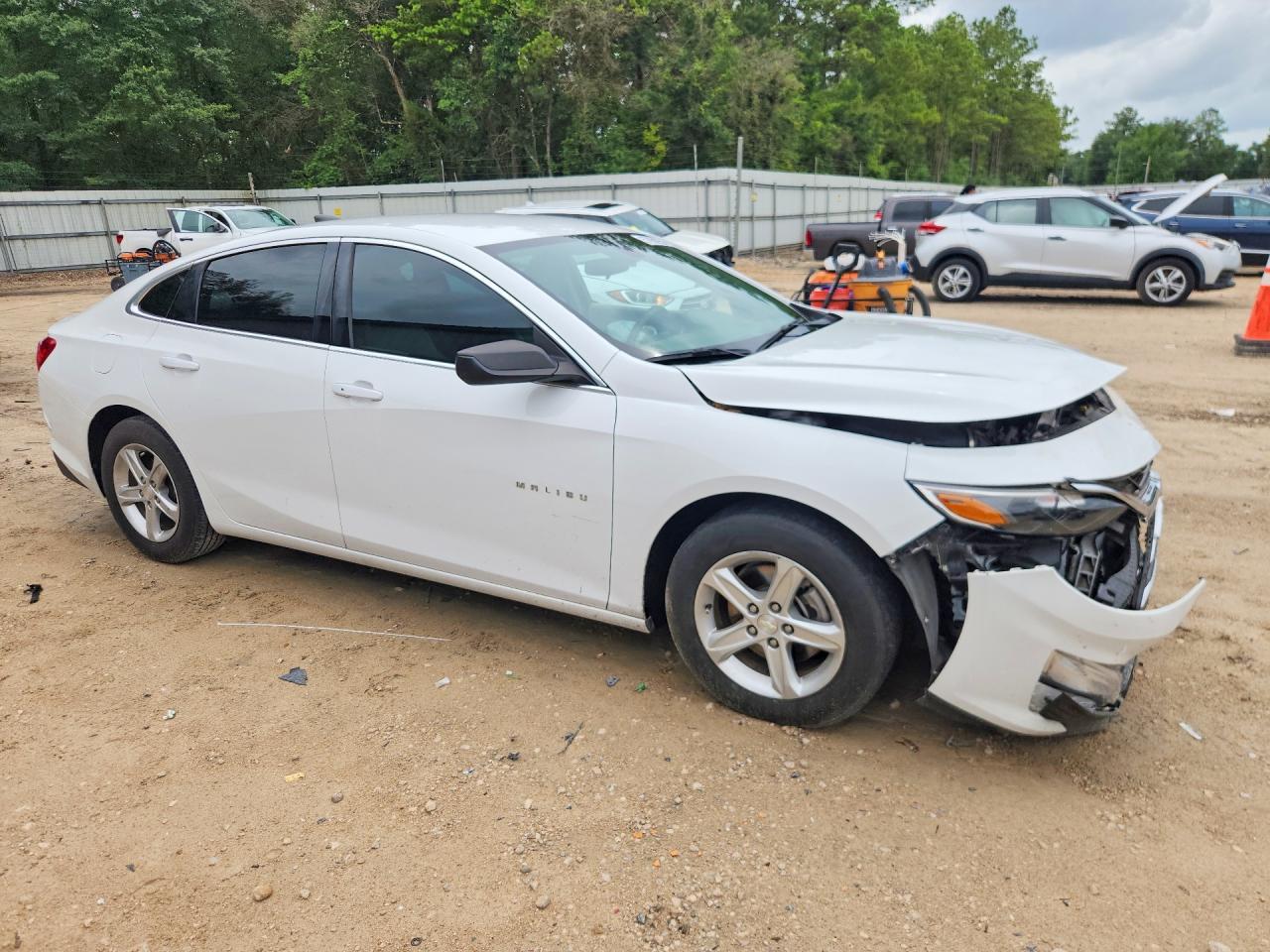 2020 Chevrolet Malibu Ls - Фото 4